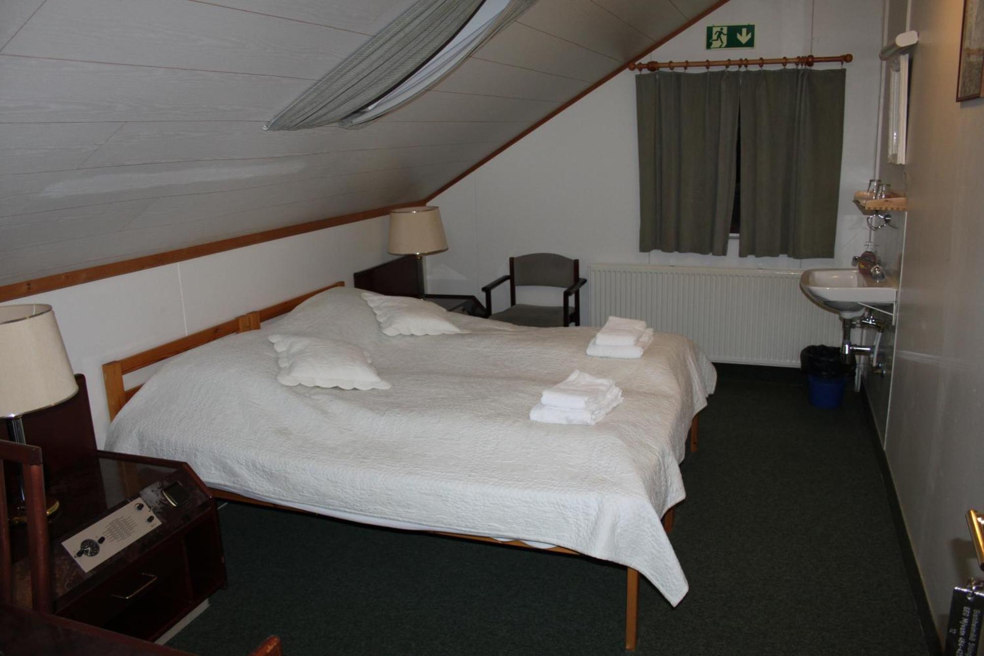 Guesthouse Stoeng And Cottages Екстер'єр фото